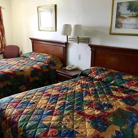 Orient Park East Lake Inn מראה חיצוני תמונה
